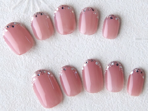 華やかラメフレンチ